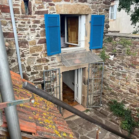 Maison De Village Holiday home